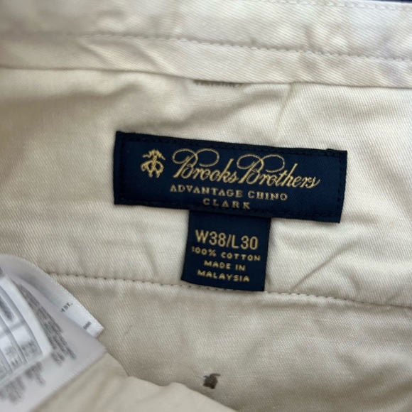 Brooks Brothers Advantage Chino, 2 Pairs, Size 38x27 - Picture 4 of 9